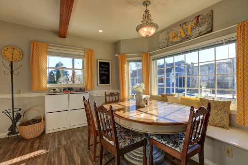 breakfast nook in kitchen Lancaster, PA